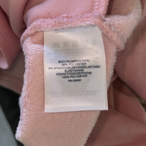 Lands End  Hoodie Velour  pink blush pull over  long sleeves  pockets NWOT Sz. M - Picture 13 of 13
